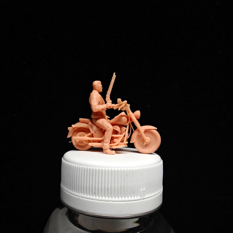 Figurine de motard miniature à - 3D Printing Diecast Cars avis et prix